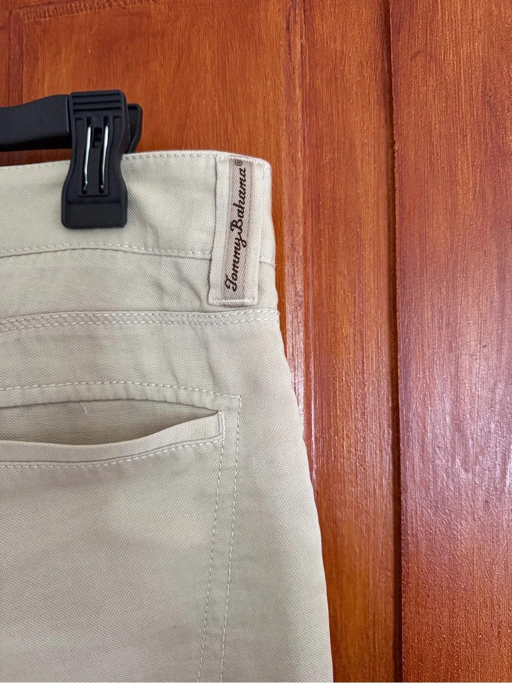 Tommy Bahama Men’s Cream/Tan Chinos Size: 34x32
